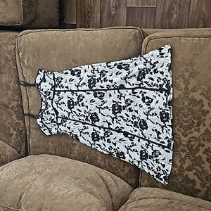 New York & Co Black & White Floral Dress